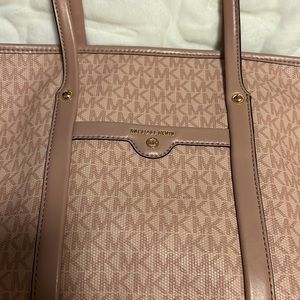 Michael Kors Tote